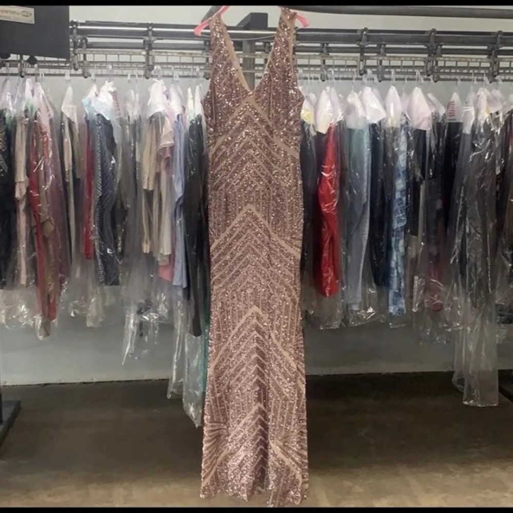 Lenovia gold sequin formal dress size xl